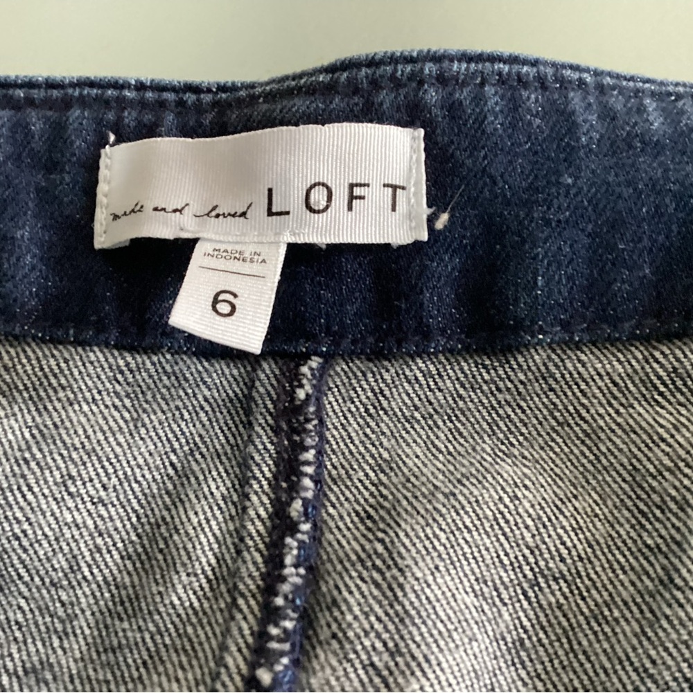 Ann Taylor Loft Dark Blue Denim Skirt with Belt Size 6 - Picture 8 of 9